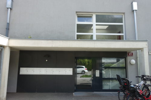 Vermietung einer attraktiven 2 – Zimmerwohnung in Hötting West – Wohnanlage „Eschenhof“